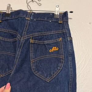 Vintage chic jeans
